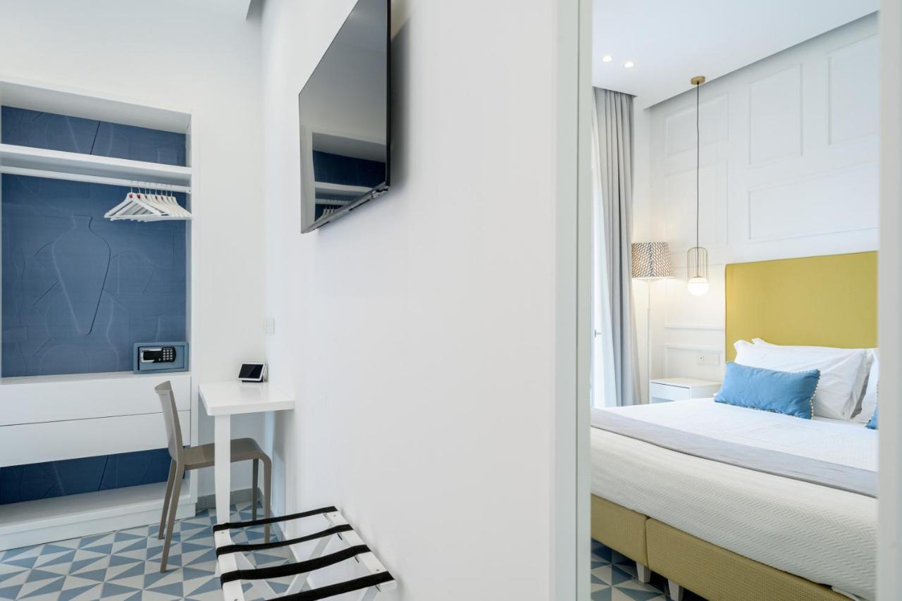 Capri Marina Suite Exterior photo